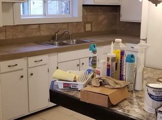 1308 Pearl St, Auburn, IN 46706