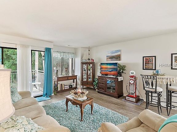 4th image of 15 Deallyon Ave APT 38