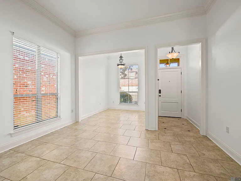 17514 Lake Willow Ave — Photo 2