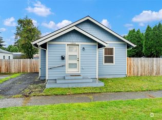 1206 S 5th Ave, Kelso, WA