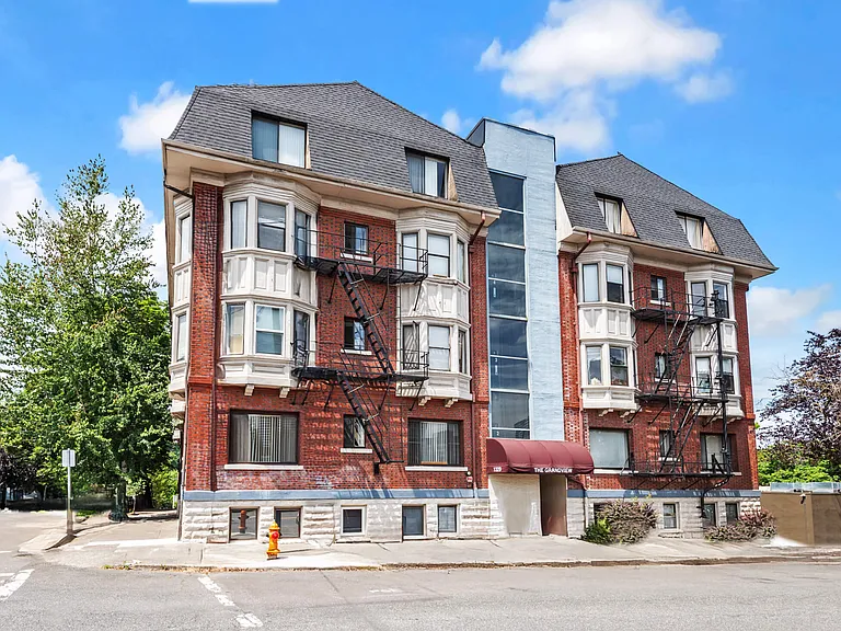 Grandview Apartments — Photo 1