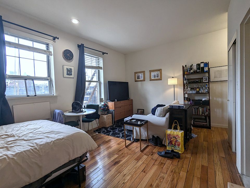 1st image of 59 W 76th St APT 5C