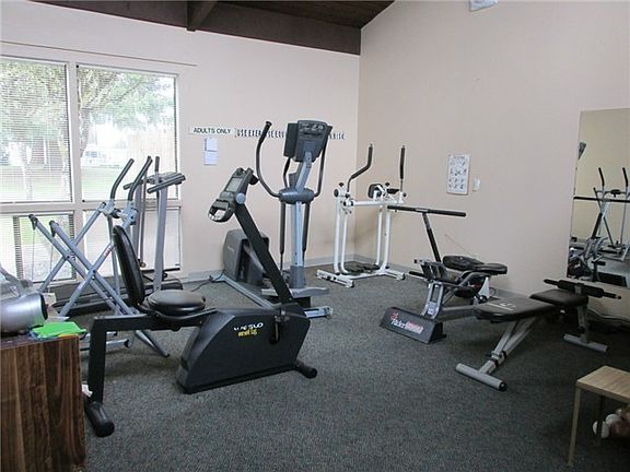 4th image of 1111 Archwood Dr SW Unit 426