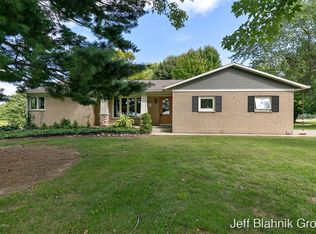 15146 8th Ave, Marne, MI 49435