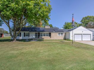 802 E Scott St, Tuscola, IL 61953