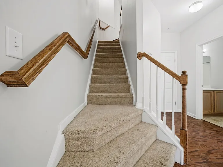 64 Transit Ln — Photo 10