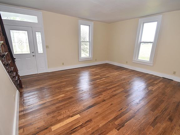 3rd image of 4885 W County Road 300 S