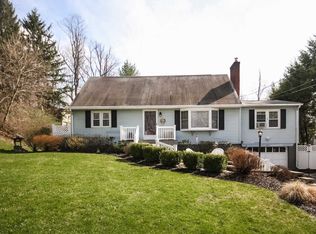 64 Martin Rd, Pleasant Valley, NY 12569