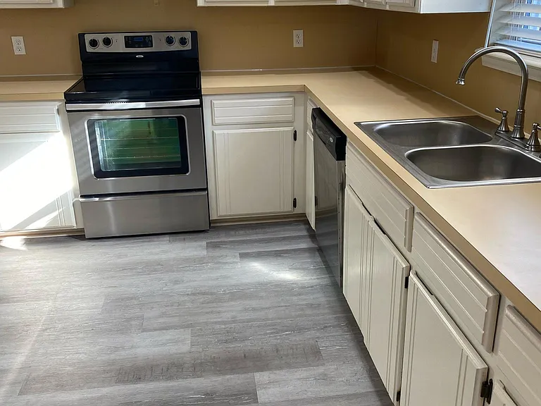 708 Sage Brush Rd — Photo 8