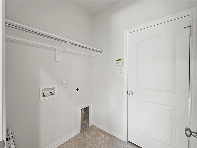 2317 Cortellia St — Photo 5