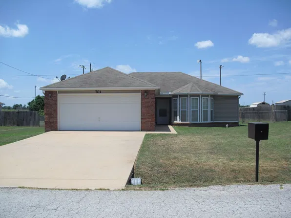 701 Persimmon St SW, Gravette, AR 72736