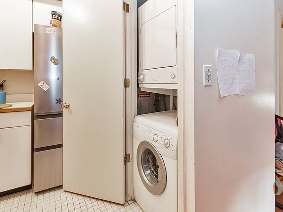 2nd image of 1720 E 14th St #4Z