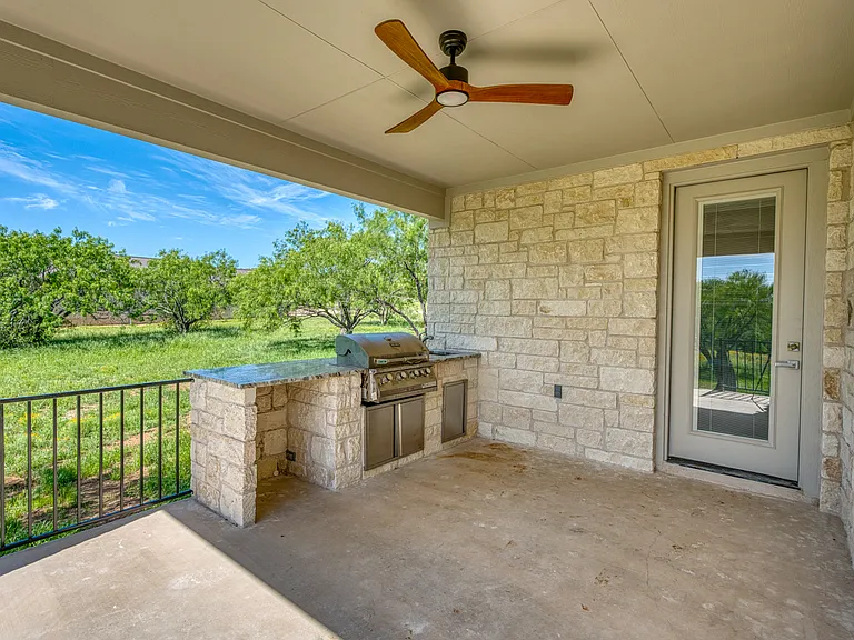 3217 Douglas Dr — Photo 21