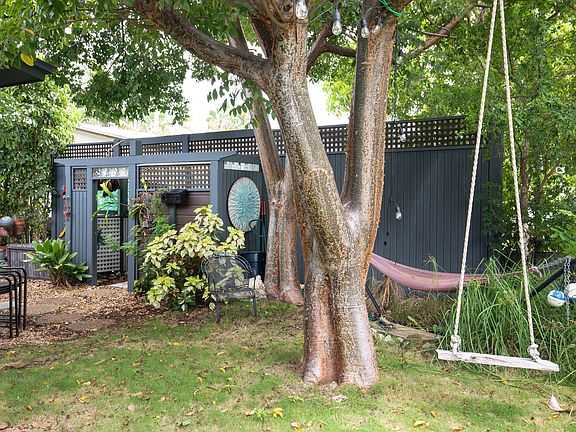 Fantastic outdoor shower!