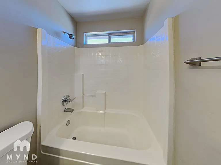 12105 W Flores Dr — Photo 20