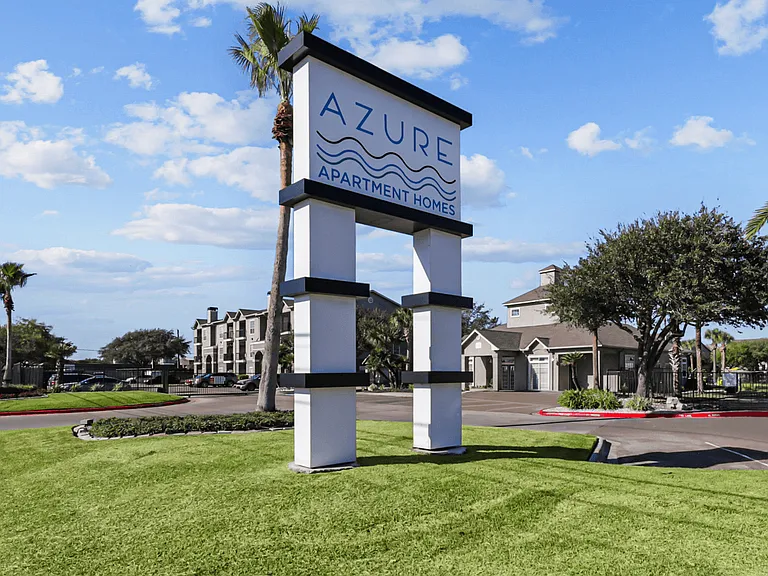 Azure — Photo 20