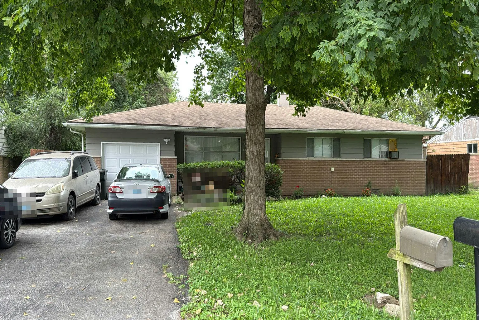 16517 Sawyer Ave photo 1