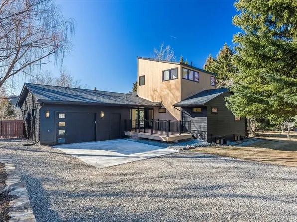 8454 Goldenstein Ln, Bozeman, MT 59715