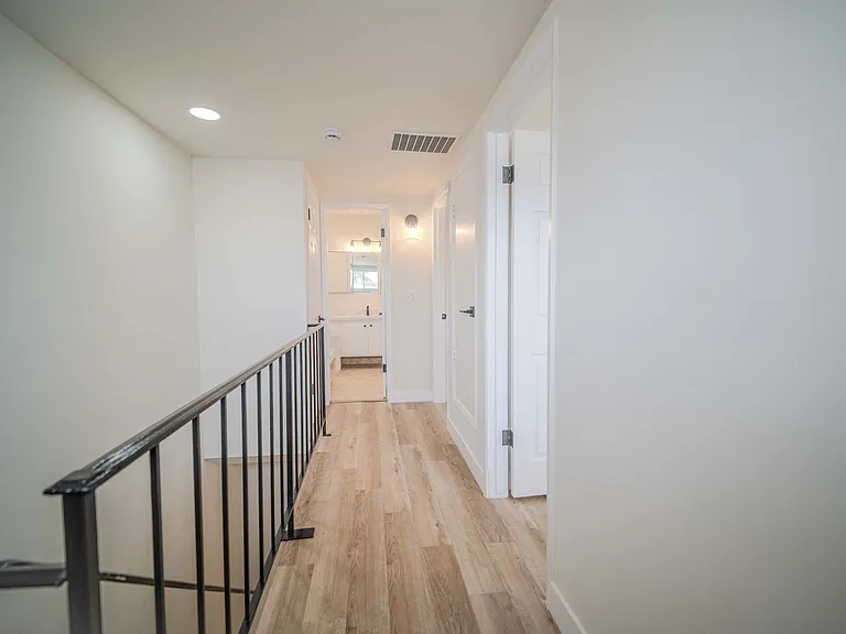 20368 Flora Ln — Photo 19