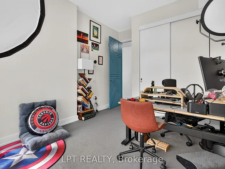 111 Champagne Ave S #307 — Photo 13