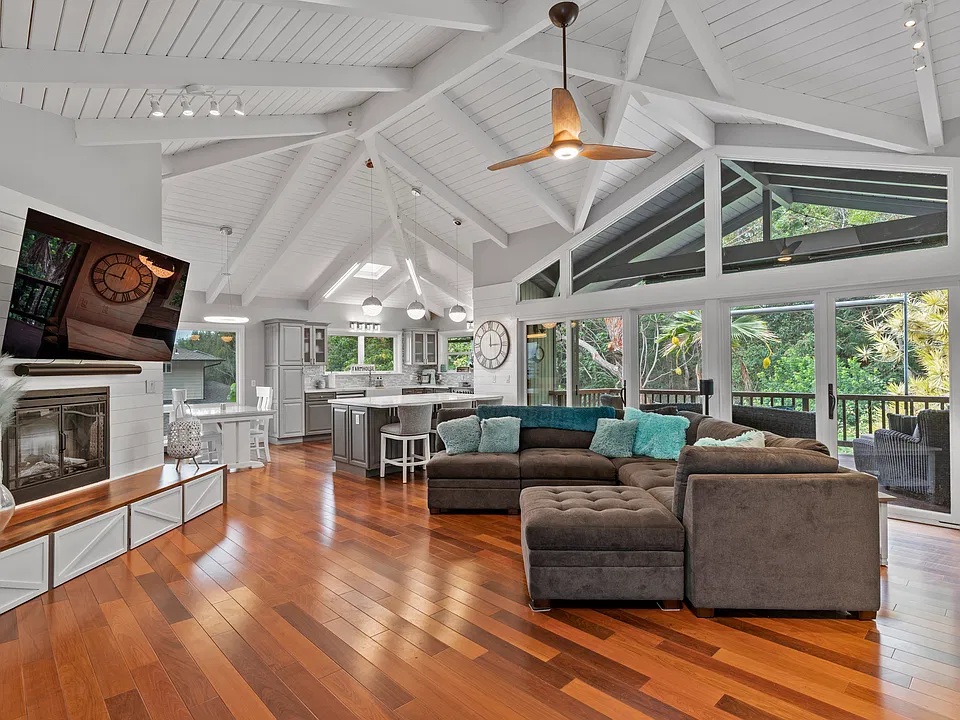 551 Polulani Dr