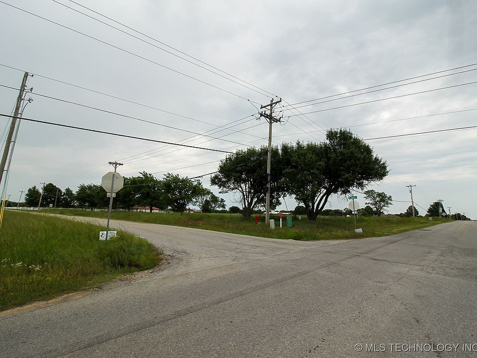 2nd image of 14095 S Lewis Ave