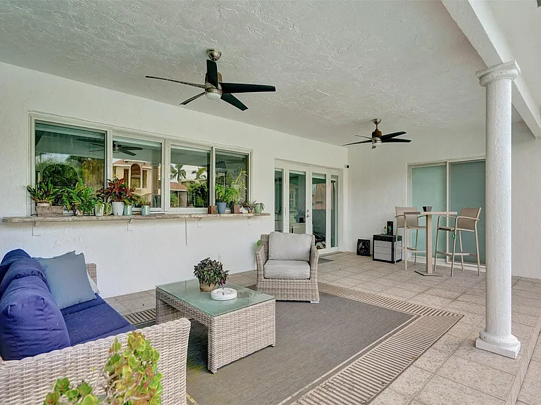 2427 Sea Island Dr — Photo 39