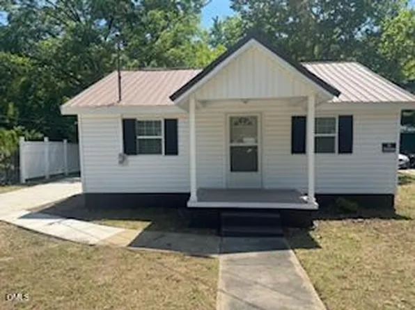 328 N Keith St, Saint Pauls, NC 28384