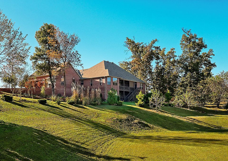 1st image of 280 S Forest Glen Way