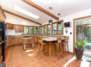 5 Red Oak Dr, Tabernacle, NJ 08088