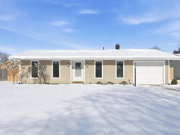 8315 Idaho Dr, Fort Wayne, IN 46815