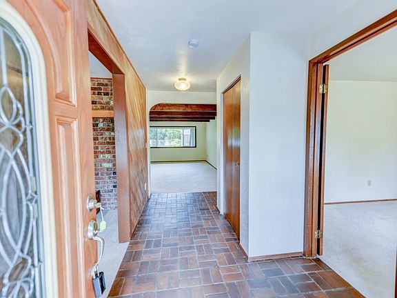 4th image of 8511 123rd St E