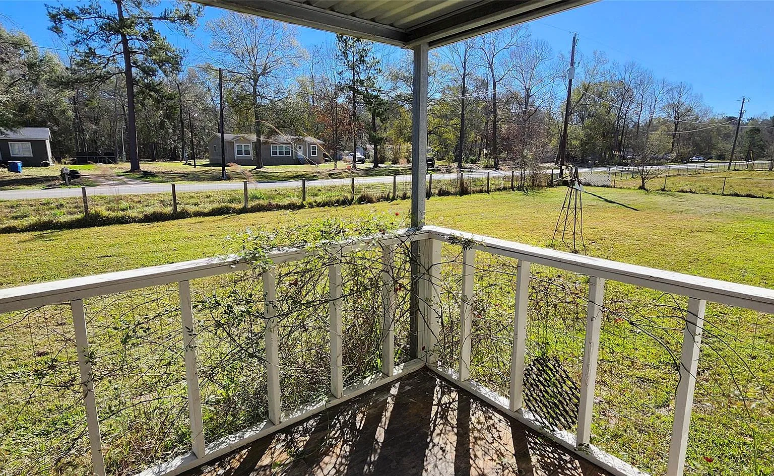 3 bed, 2.0 bath, 1368 sqft, $1,200 — Photo 3