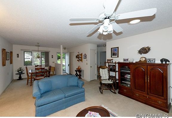 2nd image of 105 Derbyshire Dr