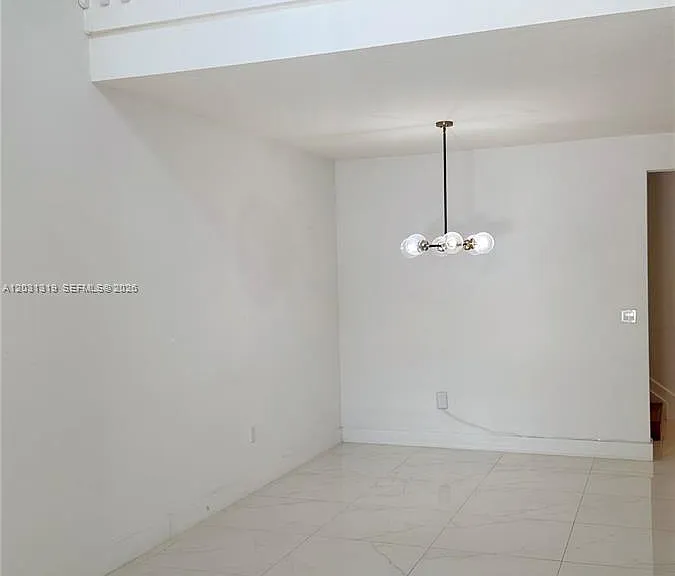 10737 NW 76th Ln — Photo 10