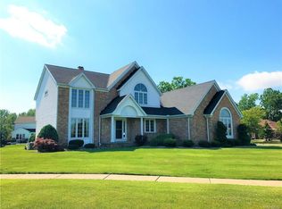 2 Willow Ridge Ct, Lancaster, NY 14086