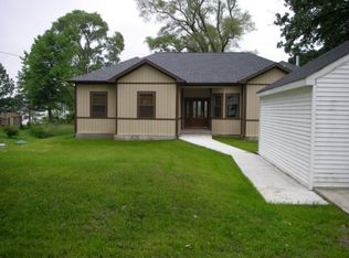 28767 W Lamphere Rd, Island Lake, IL 60042
