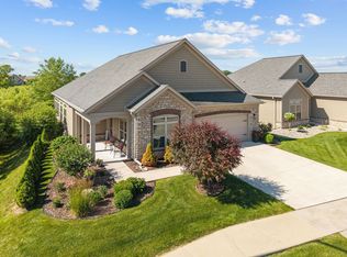 2379 E Glenhurst Ln, Appleton, WI 54913