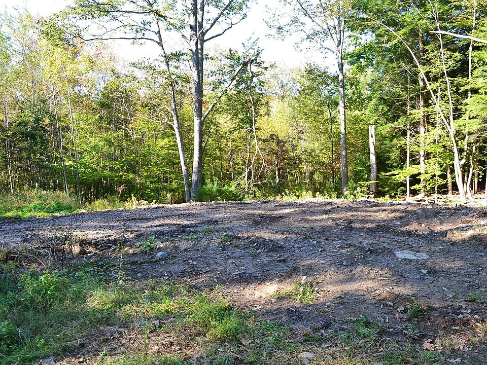 2nd image of 2 Lucas Ln