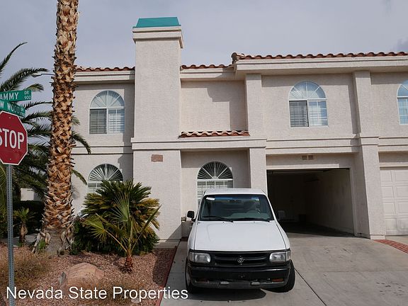 3rd image of 900 Grammy Dr