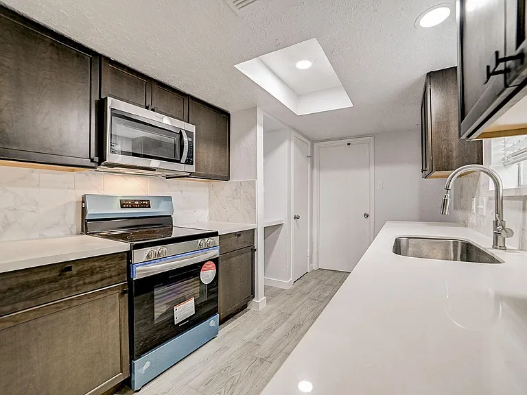 3918 Cypressdale Dr — Photo 19