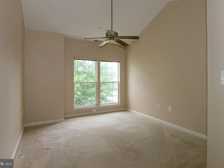 4139 Fountainside Ln — Photo 11