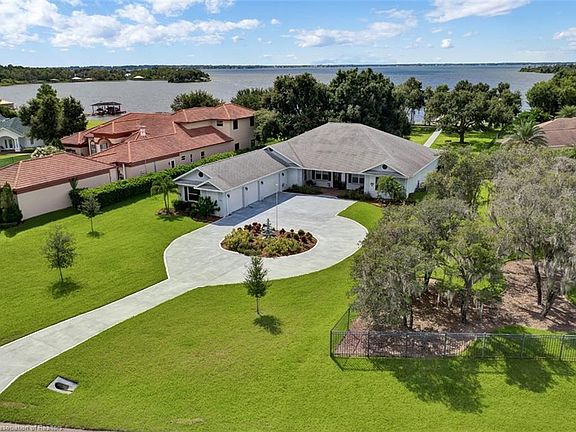 2nd image of 136 Lagoni Ln