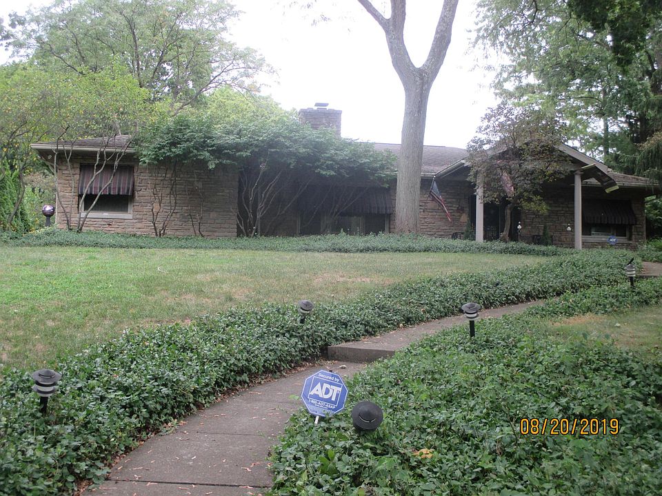 1st image of 4235 Oxford Dr