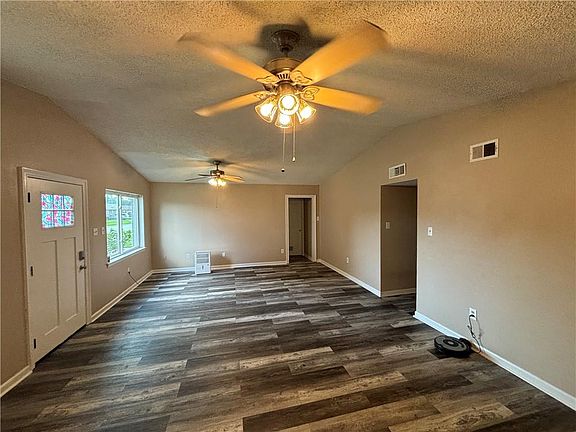 2nd image of 337 Elmwood Dr