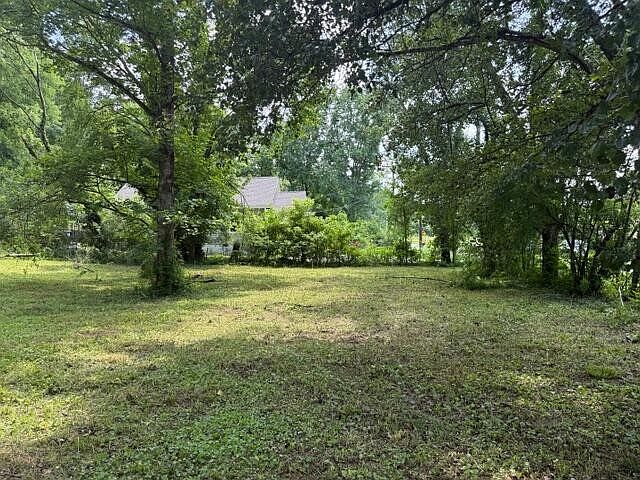 1st image of 2612 Banks Rd