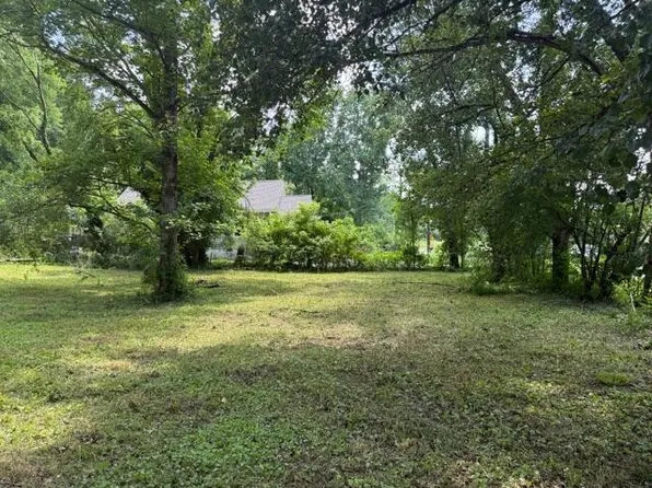 2612 Banks Rd, Chattanooga, TN 37421