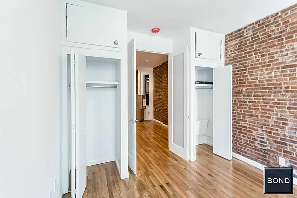 Rented by Bond New York | media 22