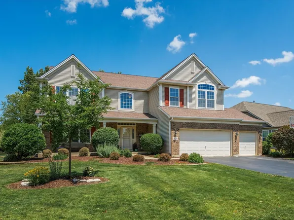 2736 Moutray Ln, North Aurora, IL 60542