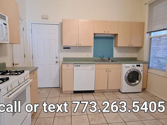 2nd image of 2337 W Ohio St #1S